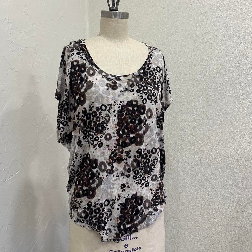 Lily White Women’s L Top Leopard Black Grey Neutral Oversized Y2K Top